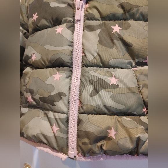 Gap Baby Camo Pink Stars Sherpa Jacket 12-18 mos - Picture 3 of 6